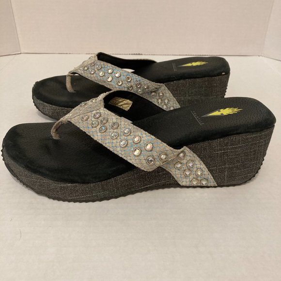 Volatile Rhinestone Thong Sandals Flip Flops Gray - Picture 3 of 9